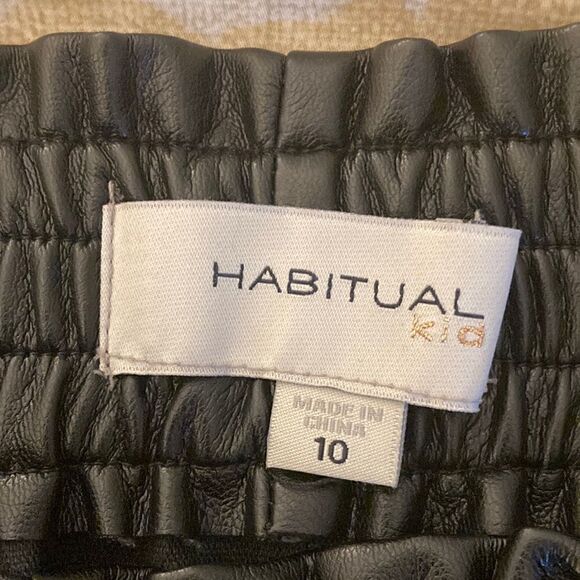 Habitual Kids NWOT Girls Amelia Faux Leather Black Parachute Pants. Size 10. - Picture 7 of 8